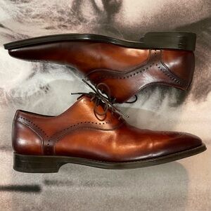 Mens magnanni dress shoes size 8 run big